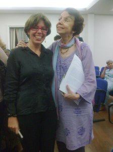 Prof.a Lúcia Leiro e a escritora Helena Parente Cunha